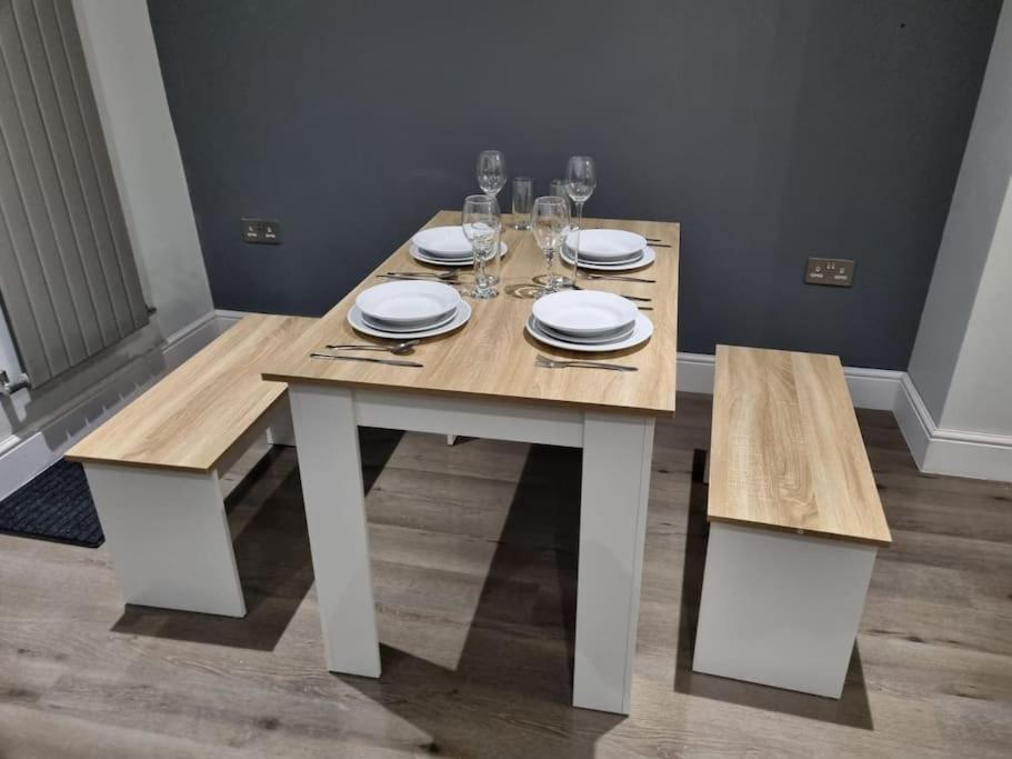Beautiful 4 Bed Immaculate Condition Refurbished Property Ρόμφορντ Εξωτερικό φωτογραφία